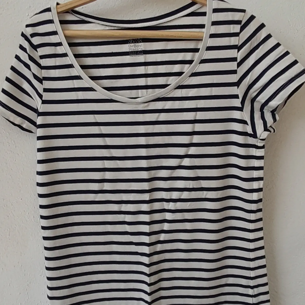 Camiseta-Blanca-Mujer-Flores-verdes_resultado