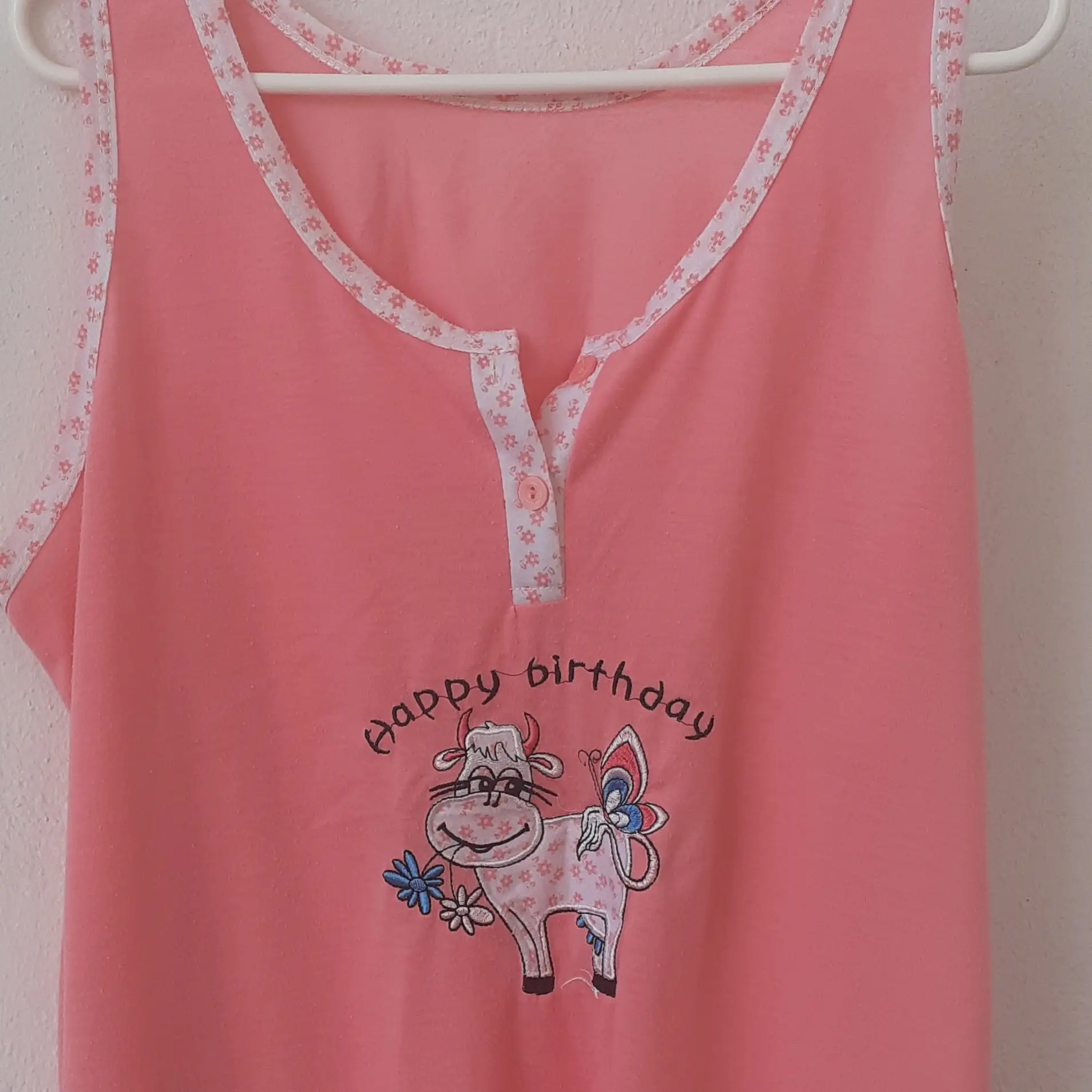 Camiseta-sin-mangas-gris-corazon-mujer_resultado