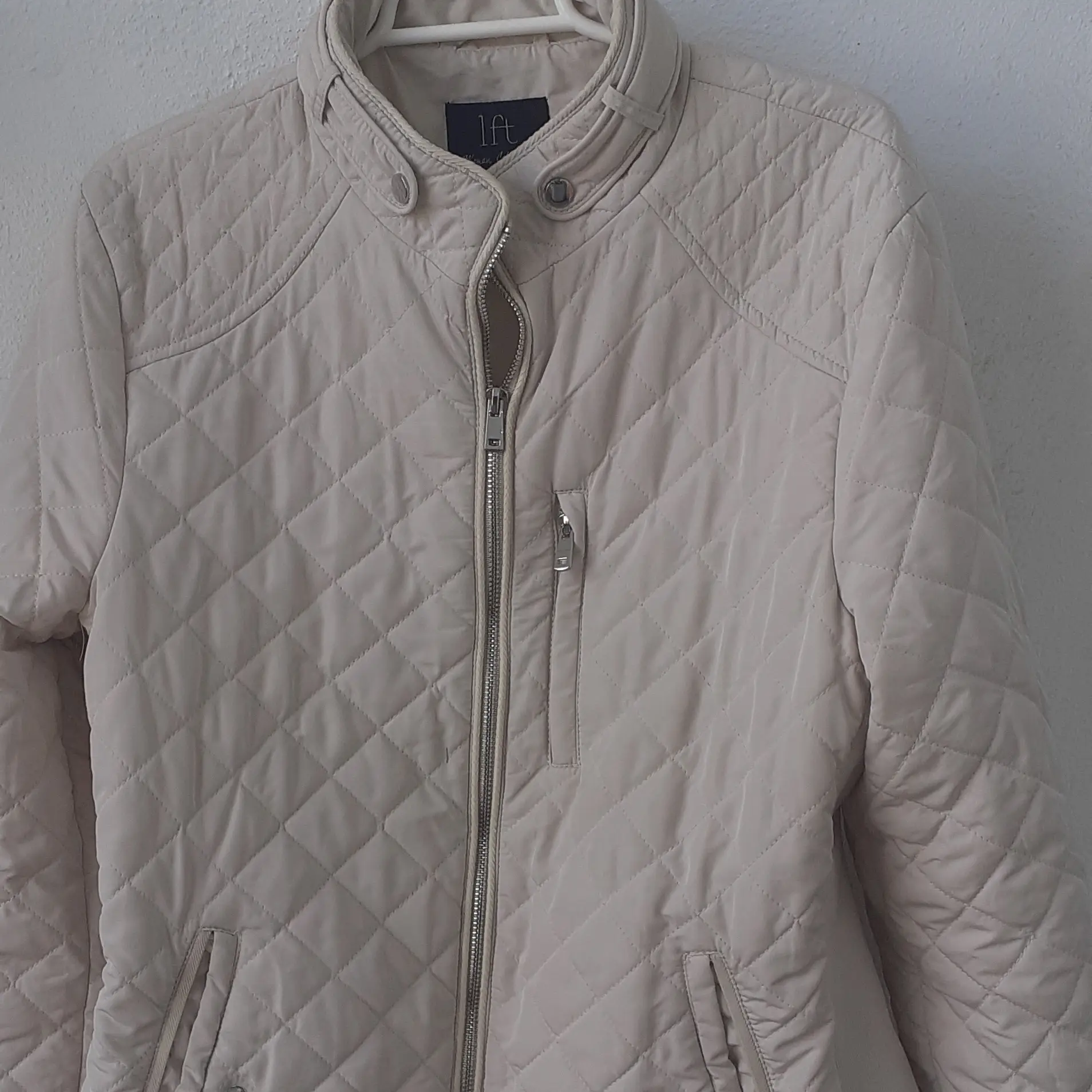 Caqueta-Mujer-Acolchada-Blanco_resultado