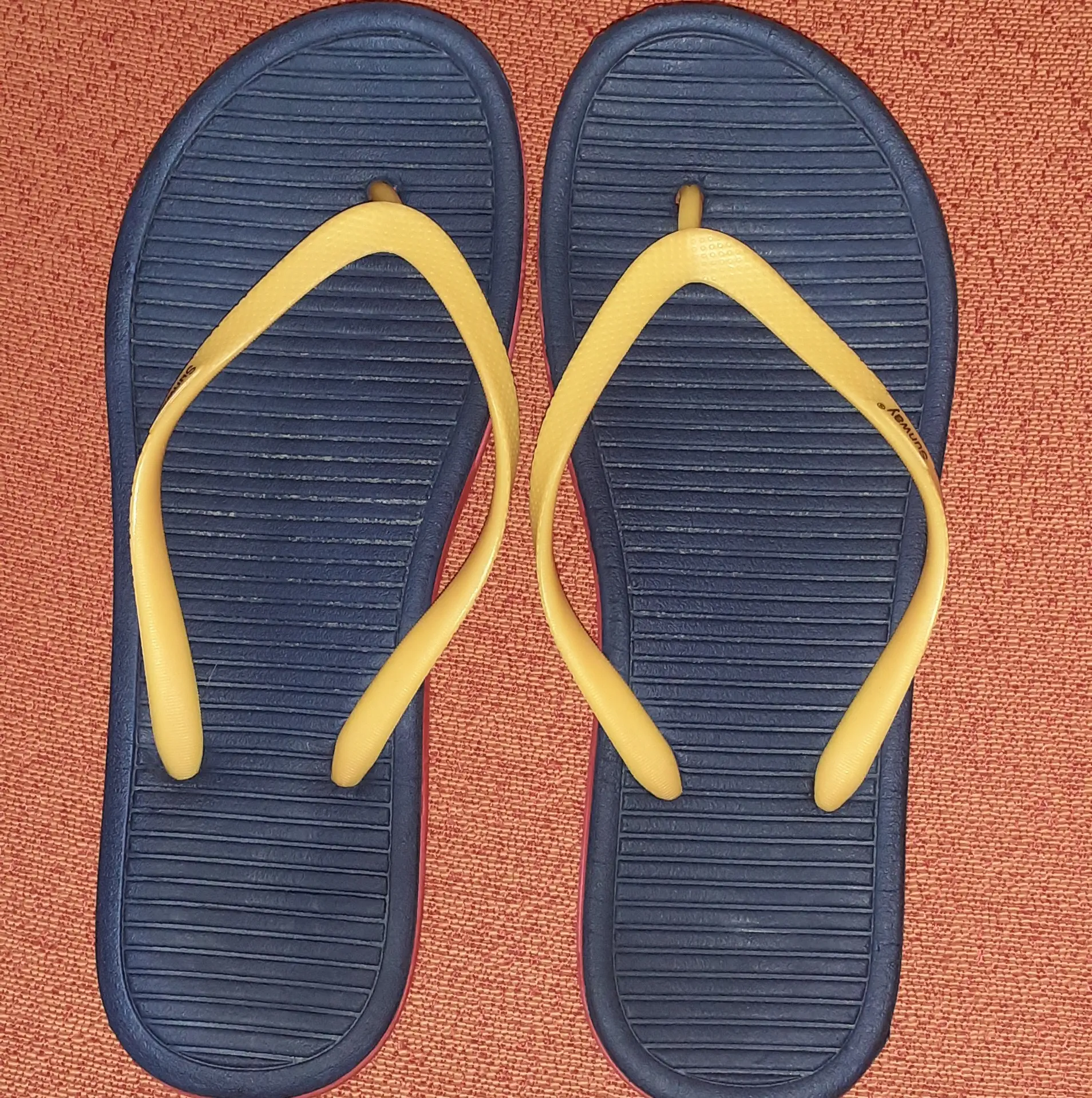 Tacones nude clásicos