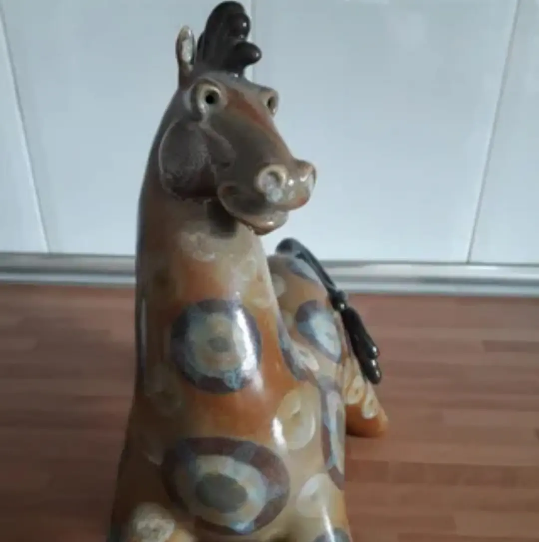 Coleccionismo-Escultura-Caballo-Porcelana_resultado