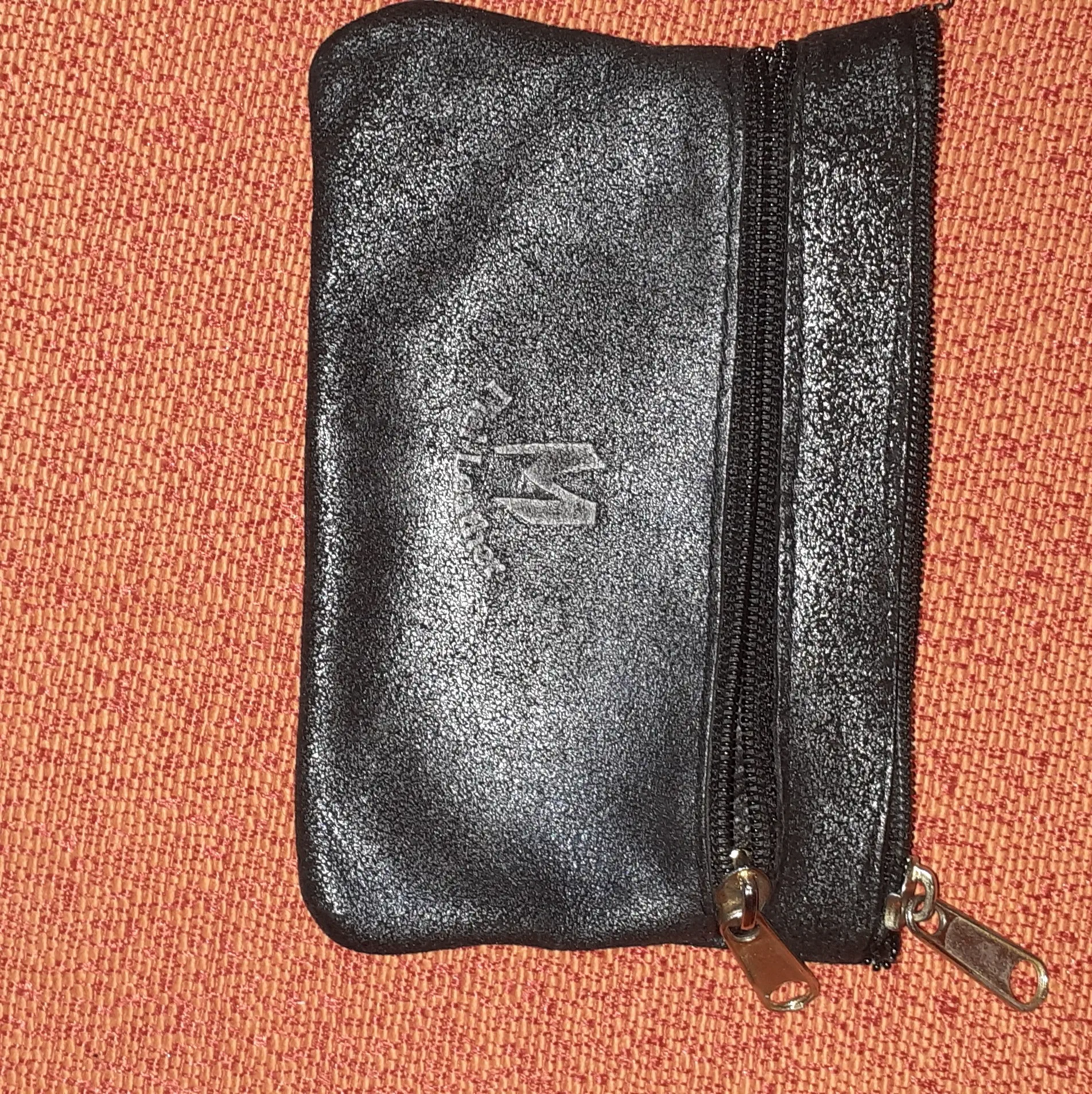 Monedero-negro-pequeno_resultado