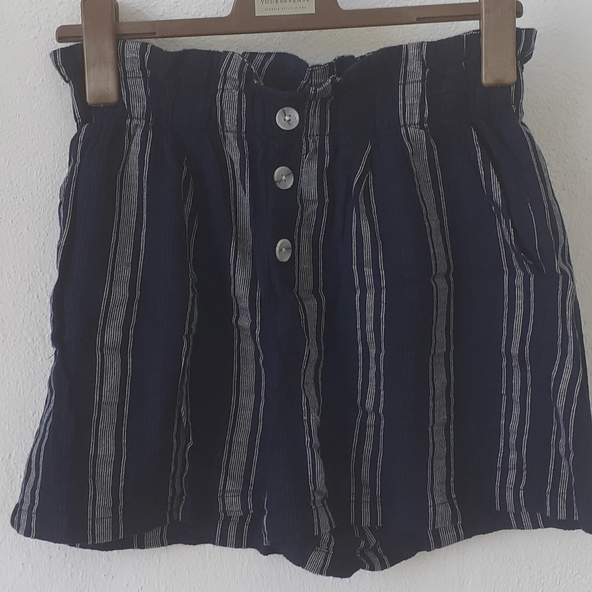 Pantalón corto.
M / 38 / 10