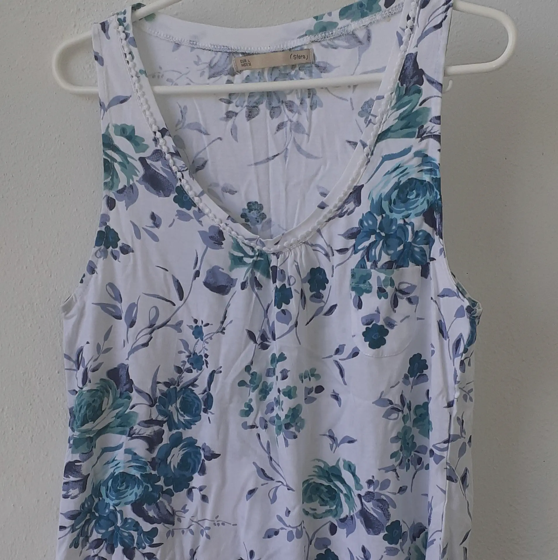 Camiseta-sin-mangas-gris-corazon-mujer_resultado