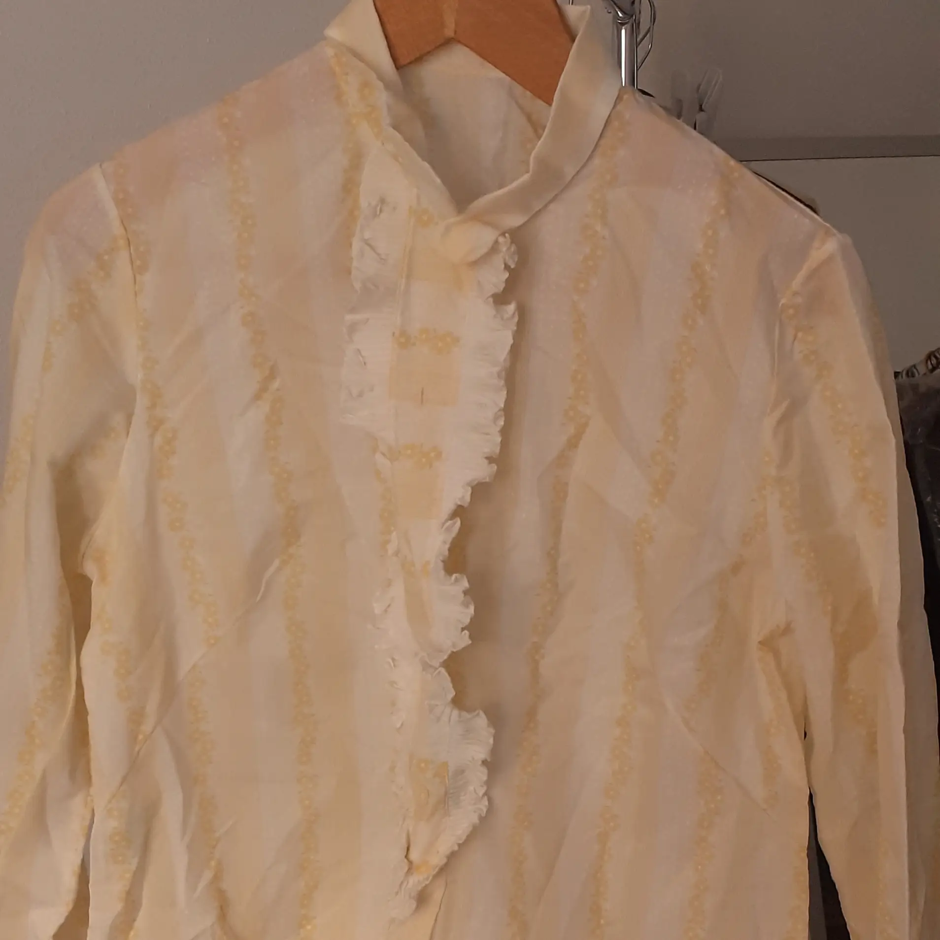 Camisa blanca de seda