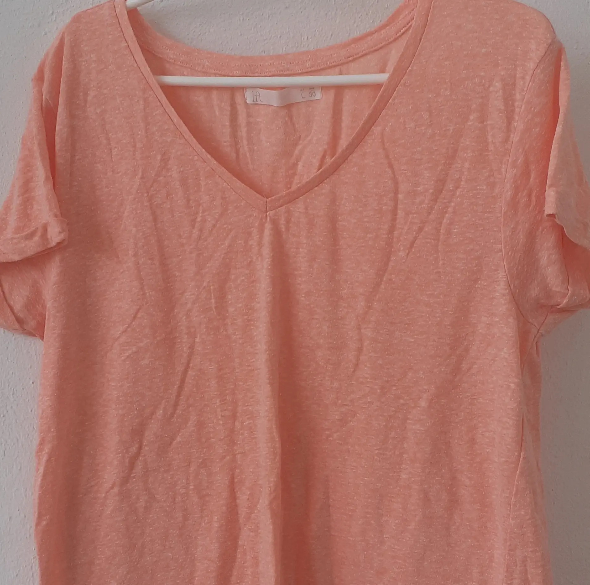 Camiseta-sin-mangas-gris-corazon-mujer_resultado