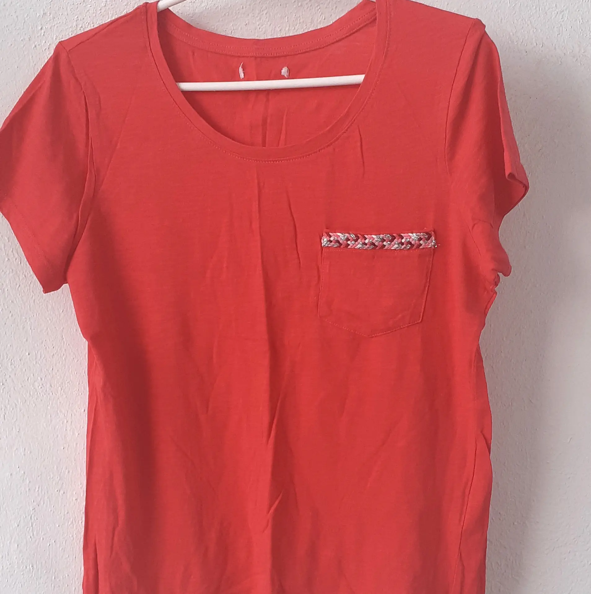 Camiseta-sin-mangas-gris-corazon-mujer_resultado