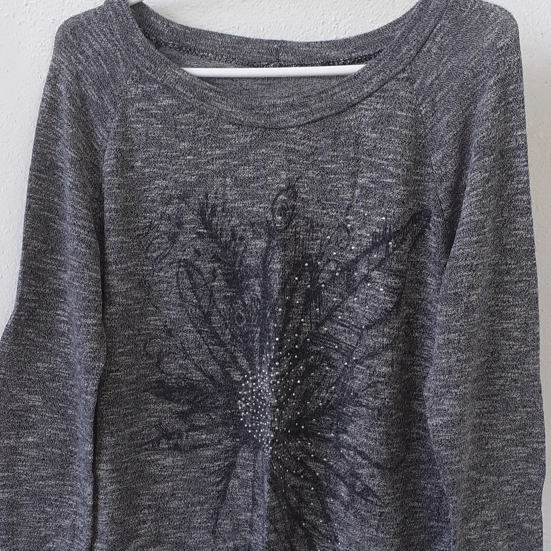 Camiseta-sin-mangas-gris-corazon-mujer_resultado