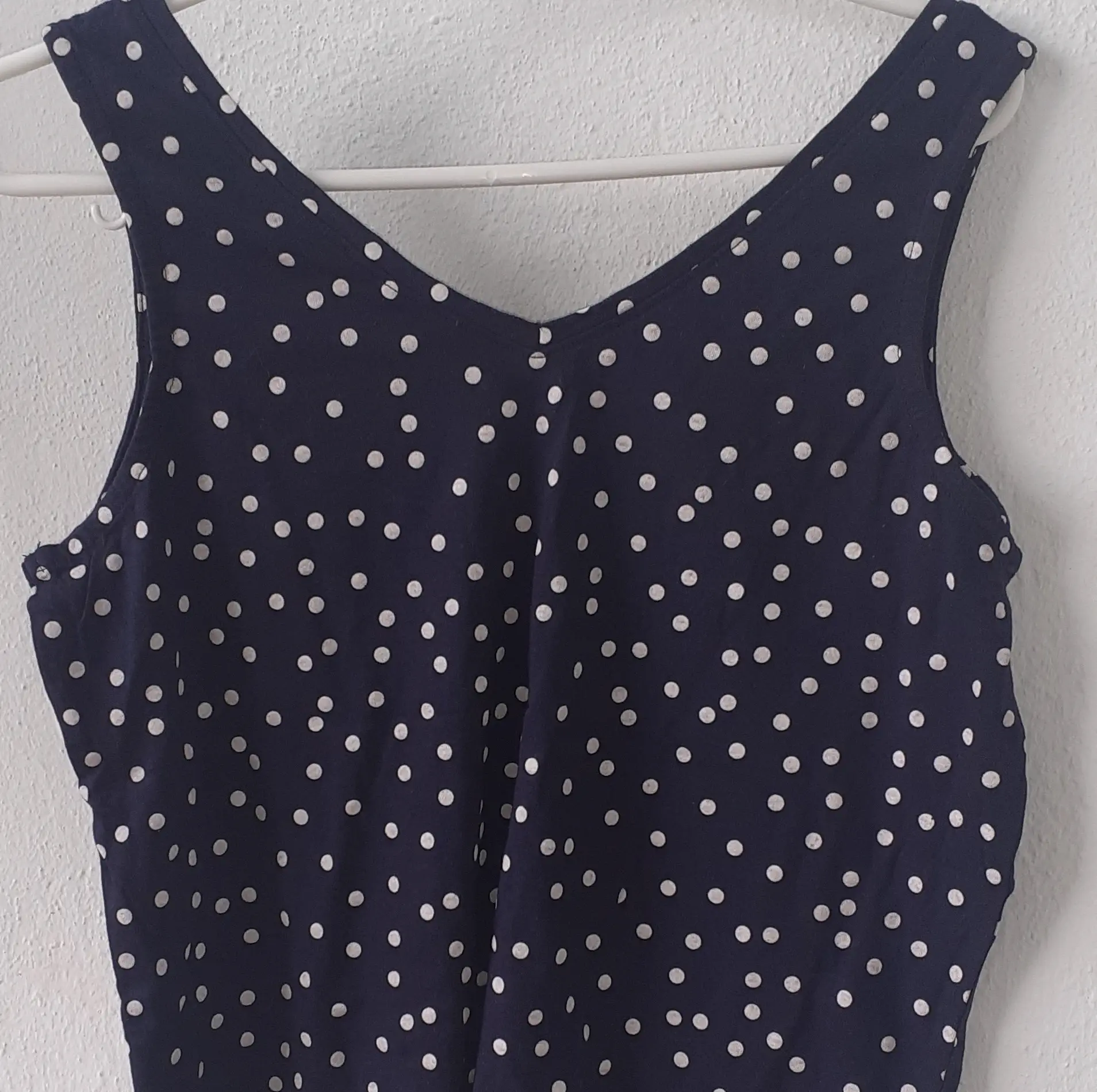 Camiseta-sin-mangas-gris-corazon-mujer_resultado