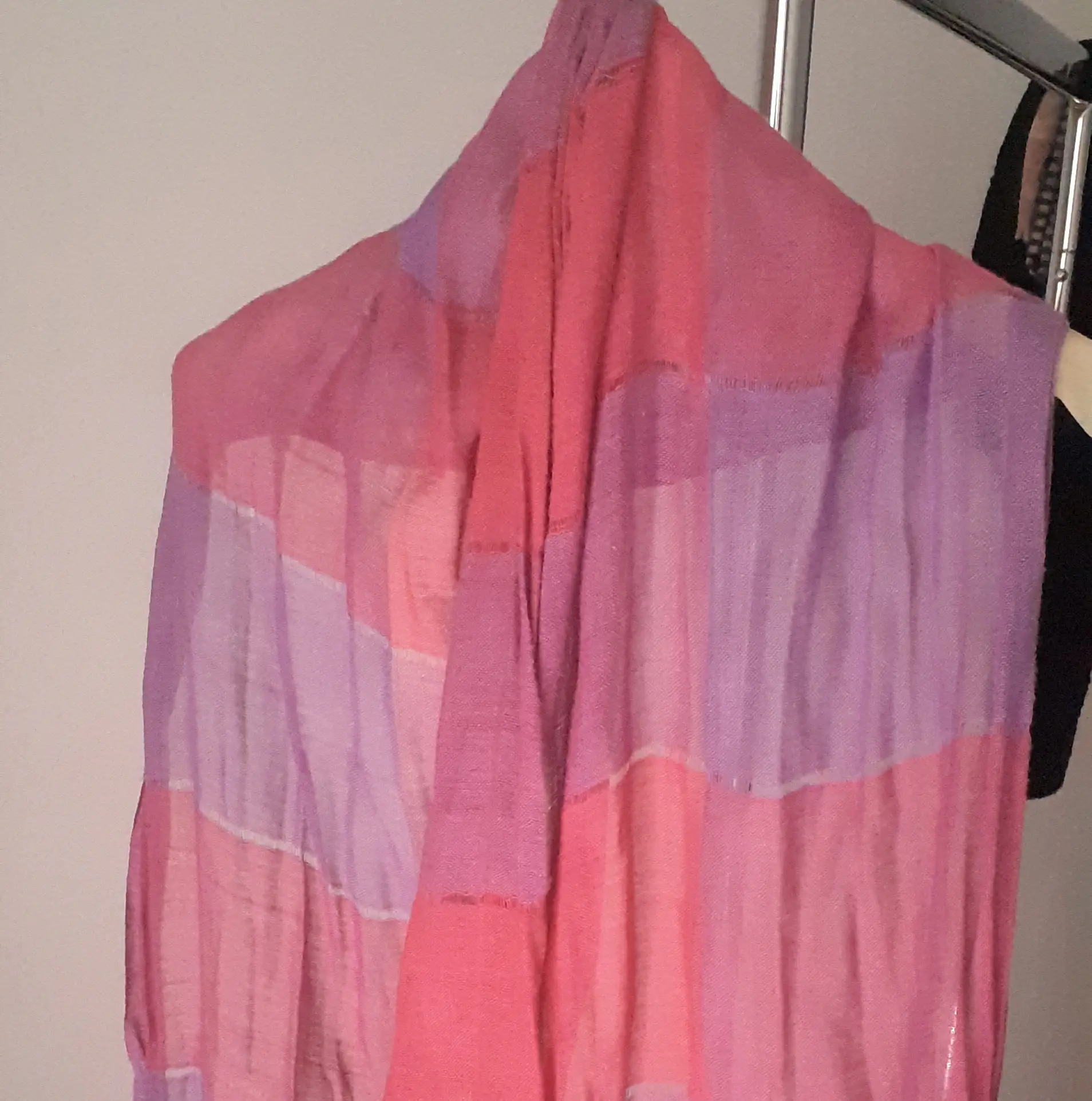 Mini-monedero-trasparente-rosa_resultado